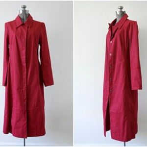 Stunning red trench ❤️